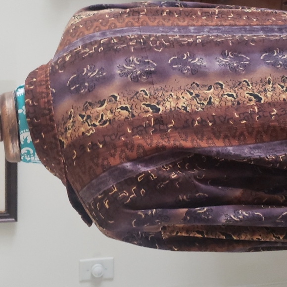 Silk Jacket 💯% - Picture 8 of 9